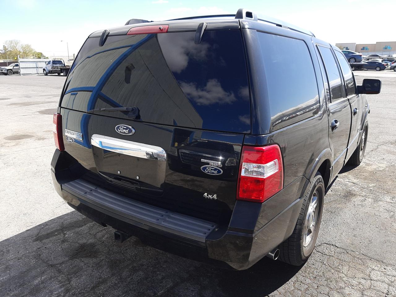 Photo 4 from auction – 2007 FORD EXPEDITION with VIN 1FMFU20507LA27242