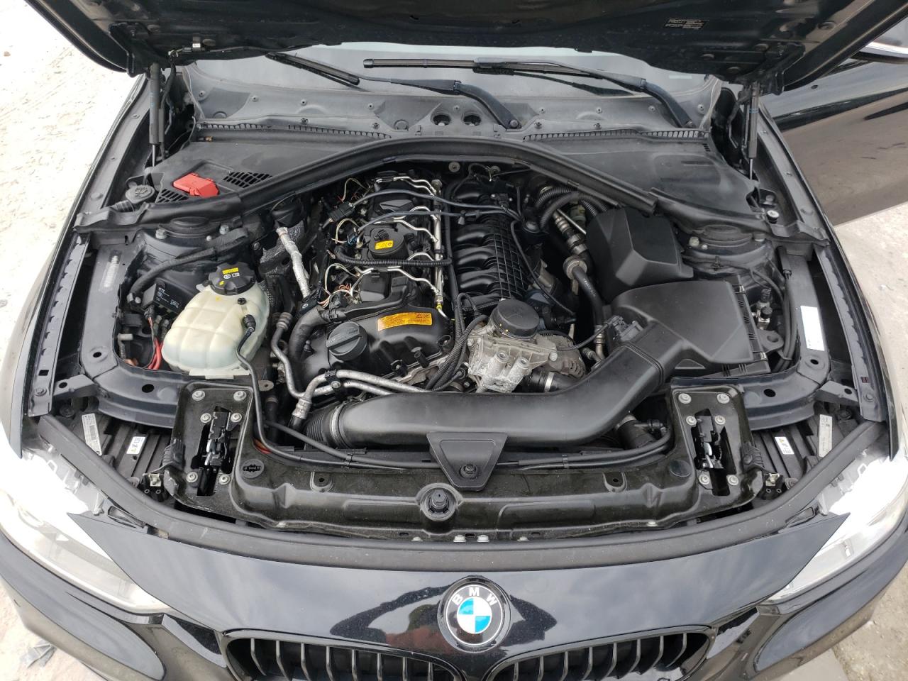 Photo 7 from auction – 2014 BMW 335 I with VIN WBA3A9C58EF686585
