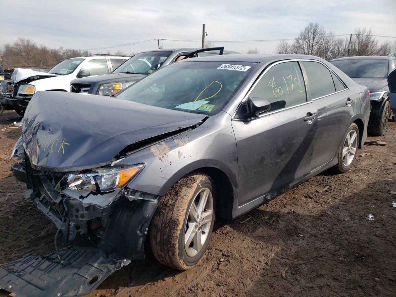 Photo 2 from auction – 2014 TOYOTA CAMRY L with VIN 4T1BF1FKXEU346977