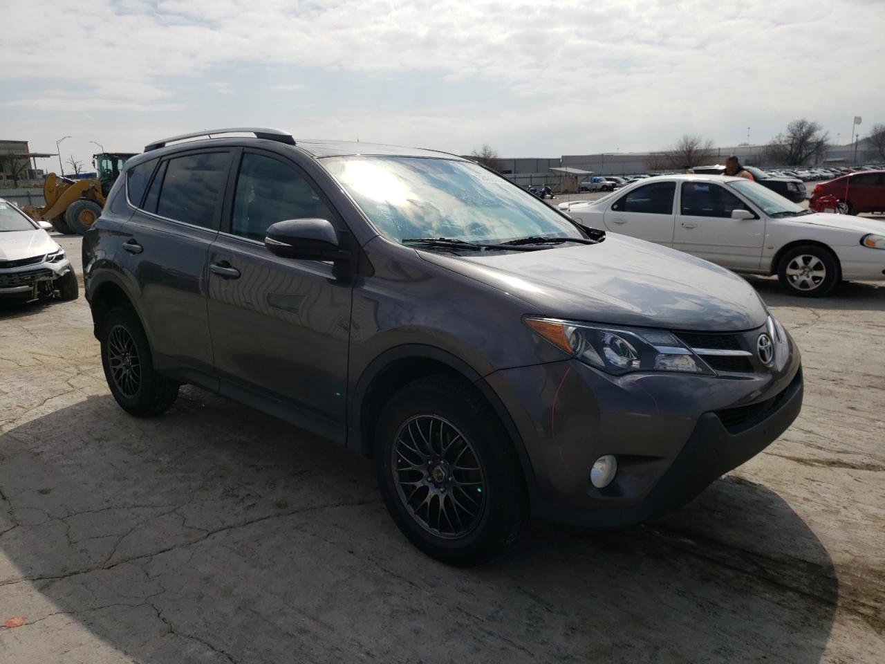 TOYOTA RAV4 XLE 2014 with VIN 2T3RFREV2EW178722 - Photo from auction
