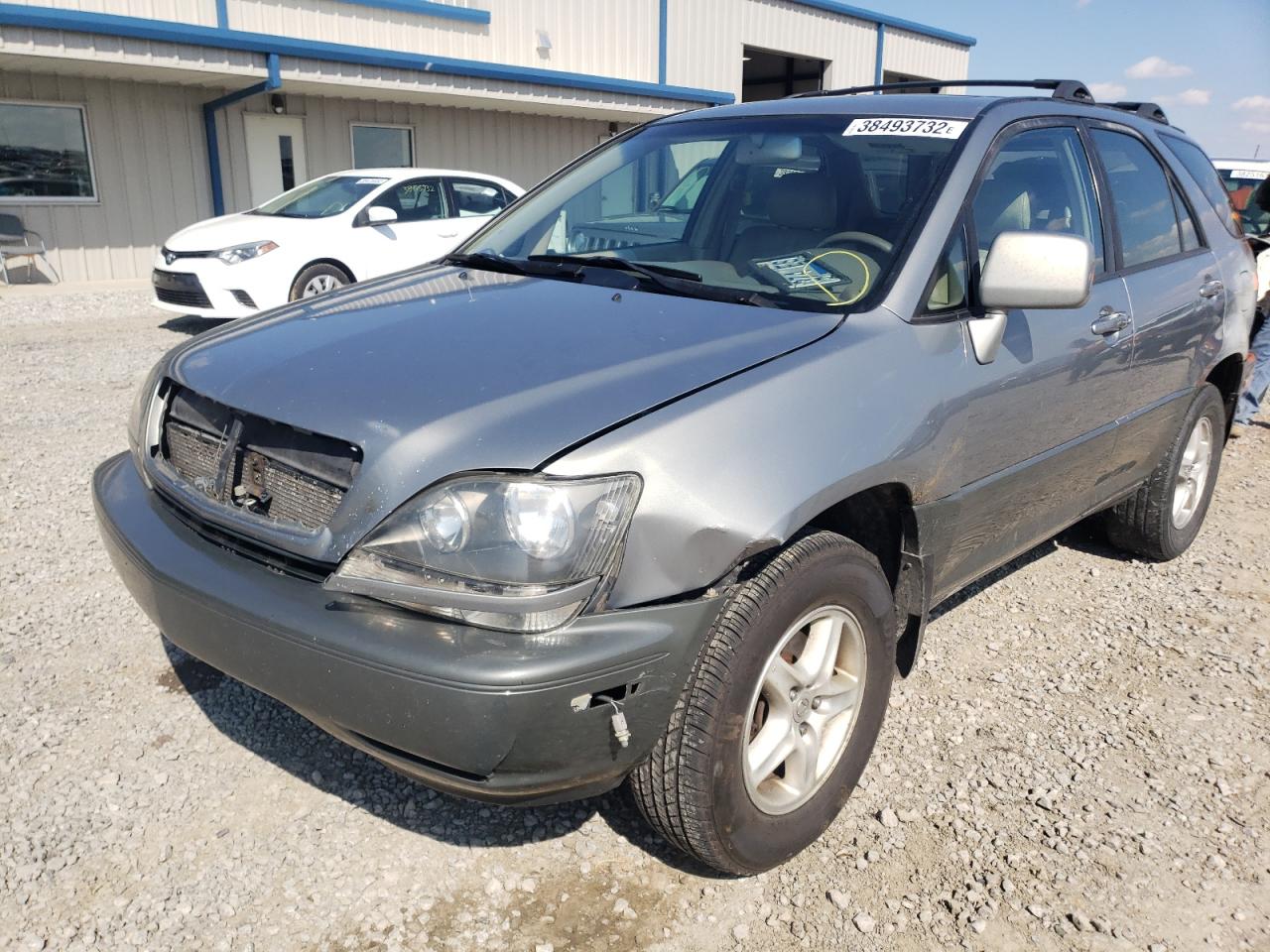 Photo 9 from auction – 2000 LEXUS RX 300 with VIN JT6HF10UXY0125780