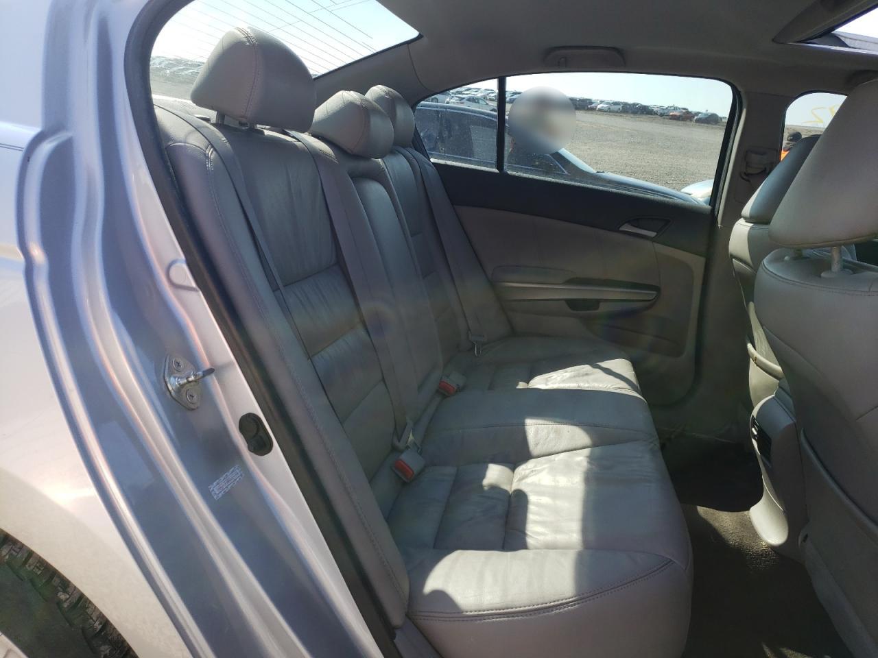 Photo 6 from auction – 2010 HONDA ACCORD EXL with VIN 1HGCP2F84AA024994