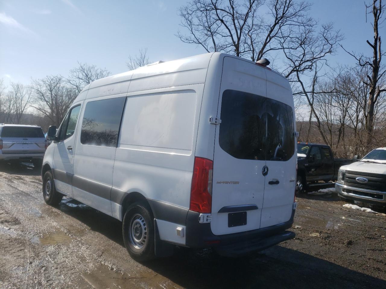 Photo 3 from auction – 2019 MERCEDES-BENZ SPRINTER 2 with VIN WD4PF0CDXKP040999