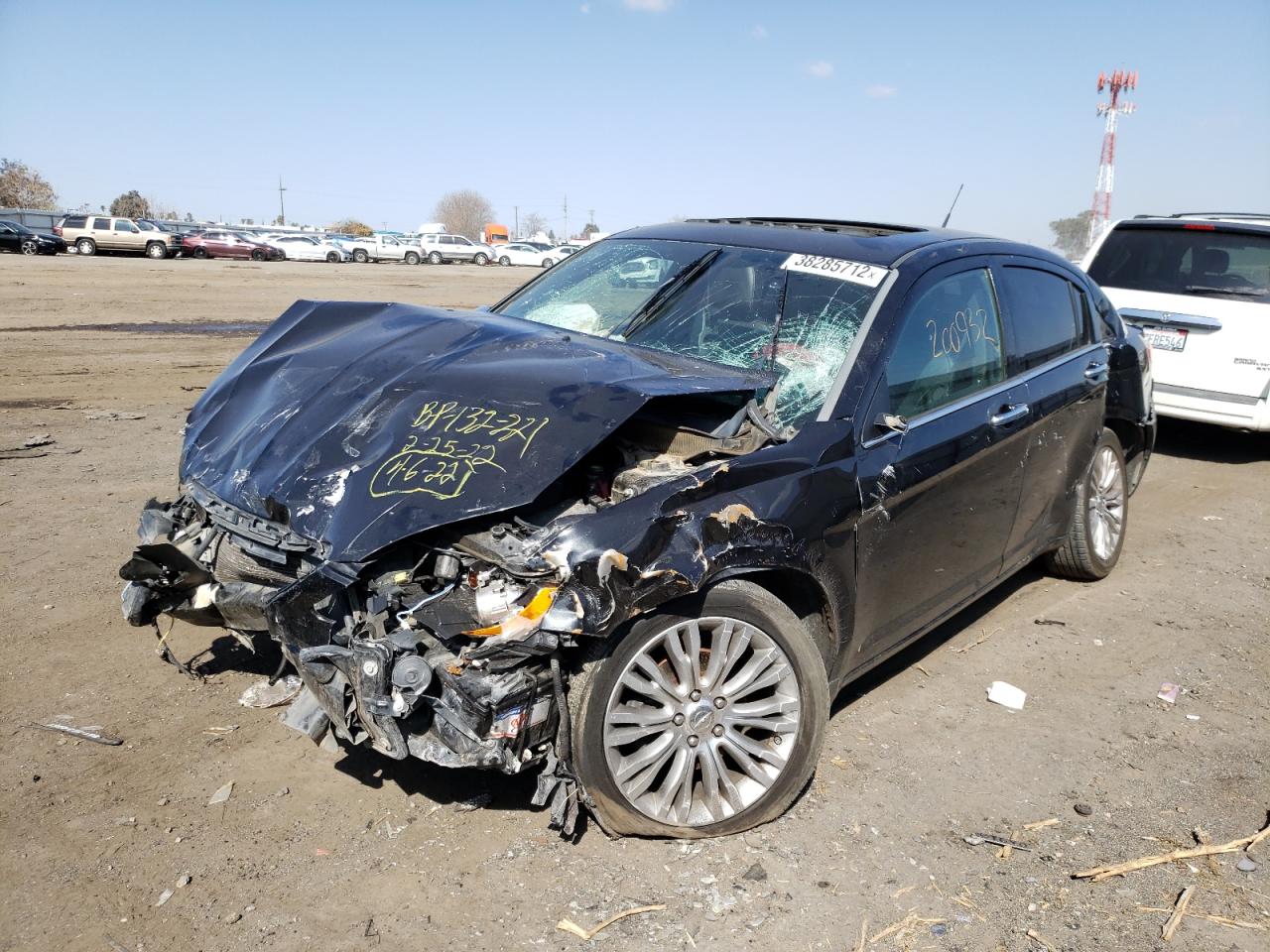 Photo 2 from auction – 2011 CHRYSLER 200 LIMITE with VIN 1C3BC2FG4BN522060