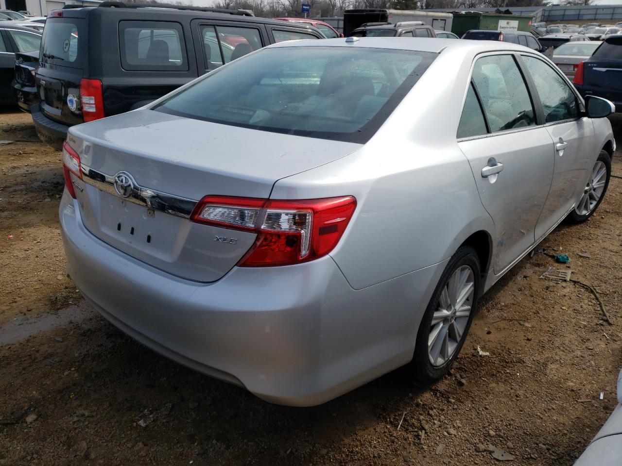 Photo 4 from auction – 2012 TOYOTA CAMRY BASE with VIN 4T4BF1FK4CR161147