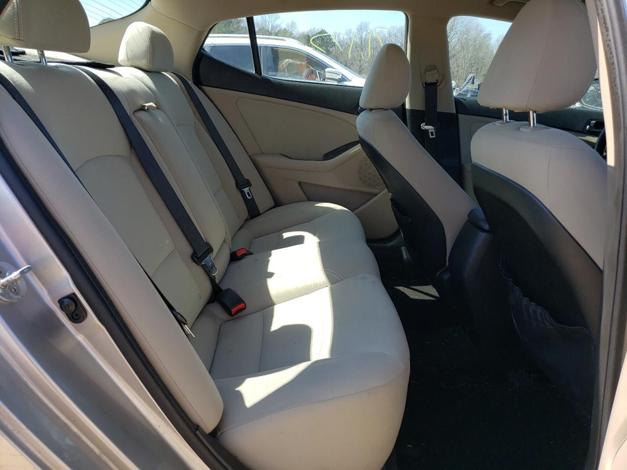 Photo 6 from auction – 2015 KIA OPTIMA LX with VIN 5XXGM4A75FG394088