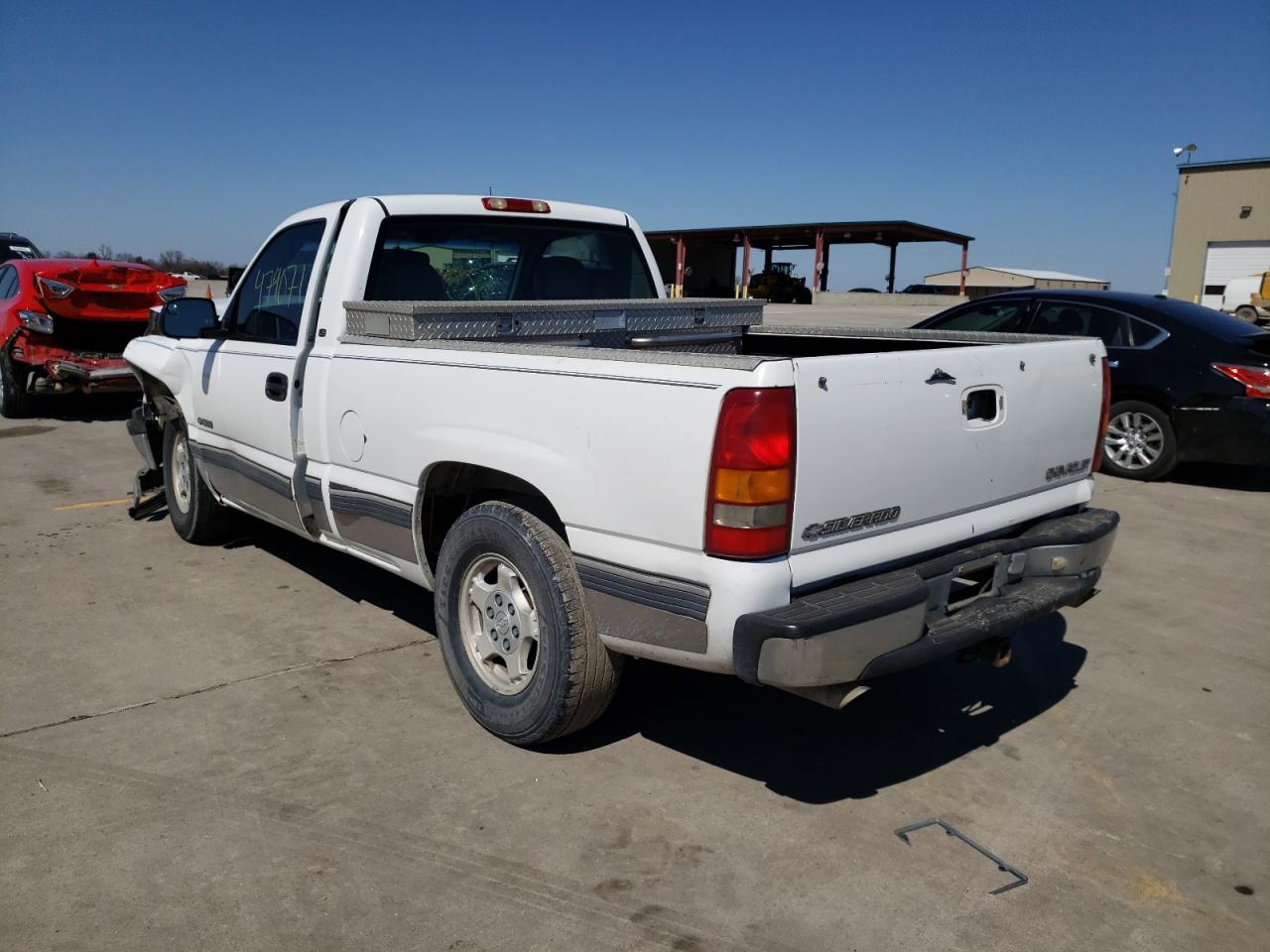 Photo 3 from auction – 1999 CHEVROLET SILVERADO with VIN 1GCEC14T3XZ115673