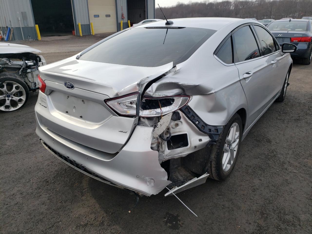 Photo 4 from auction – 2014 FORD FUSION SE with VIN 3FA6P0H72ER143536