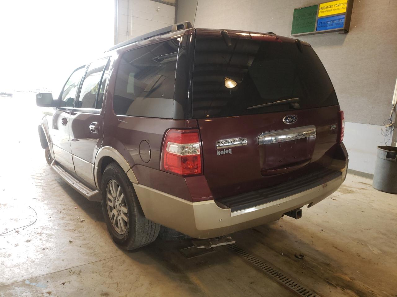 Photo 3 from auction – 2012 FORD EXPEDITION with VIN 1FMJU1J58CEF65429