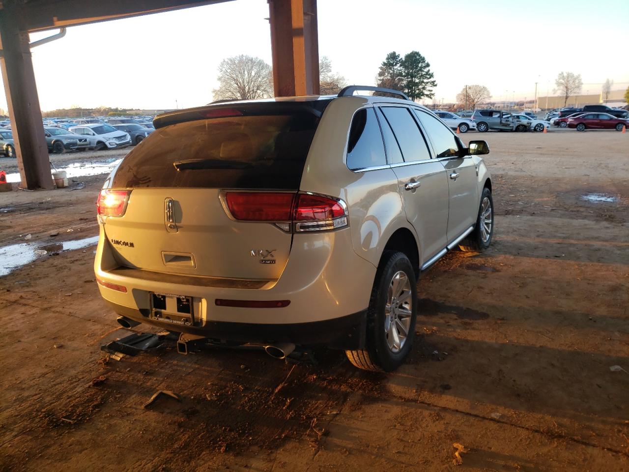Photo 4 from auction – 2015 LINCOLN MKX with VIN 2LMDJ8JK1FBL34719