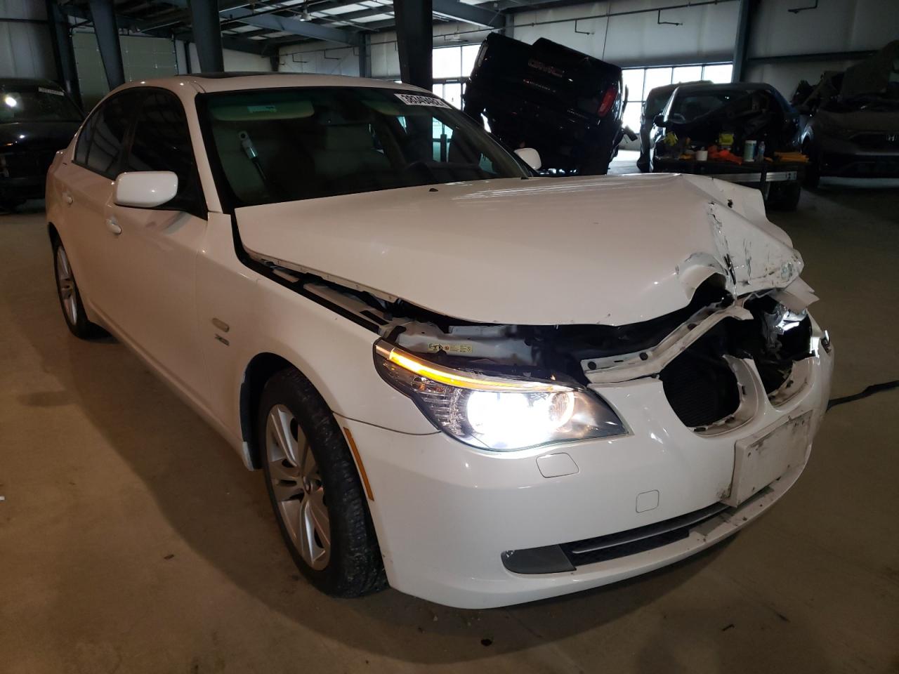 BMW 528 XI 2009 with VIN WBANV13559C155432 - Photo from auction