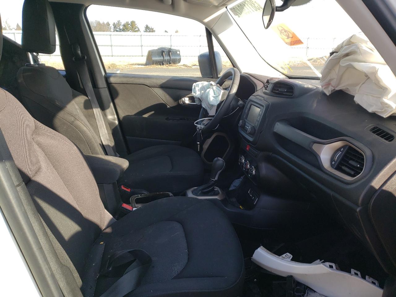 Photo 5 from auction – 2015 JEEP RENEGADE S with VIN ZACCJAAT8FPC31899
