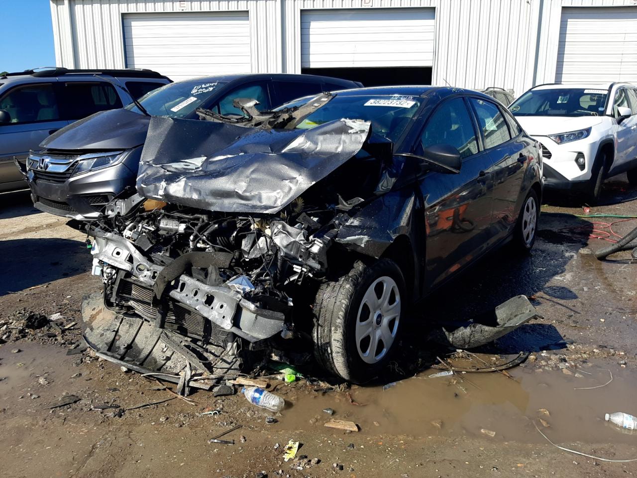 صورة رقم 2 من المزاد - 2018 FORD FOCUS S مع VIN 1FADP3E23JL307466