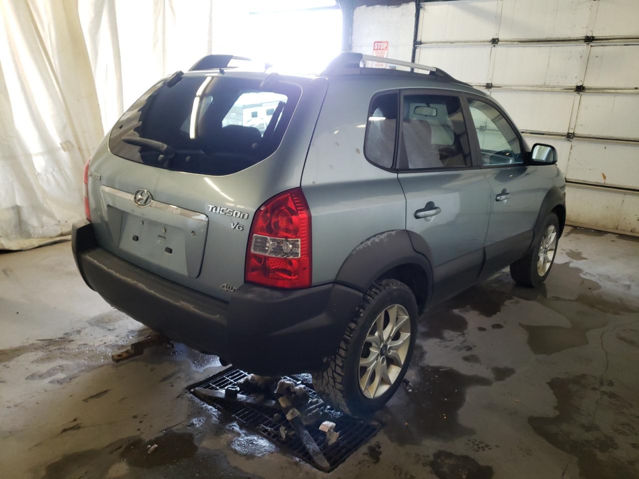 Photo 4 from auction – 2008 HYUNDAI TUCSON SE with VIN KM8JN72D58U735958
