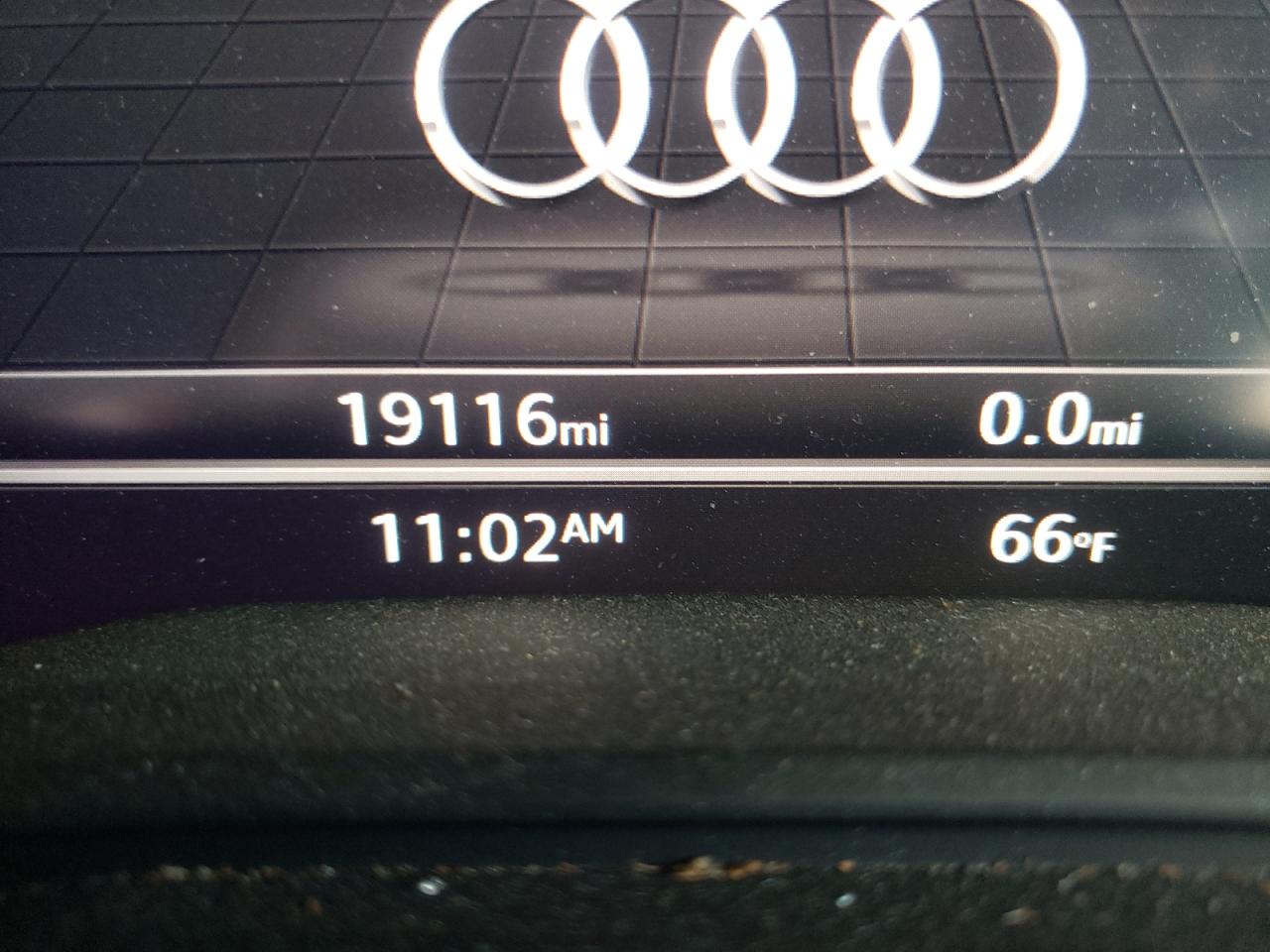 Photo 8 from auction – 2019 AUDI Q5 PREMIUM with VIN WA1BNAFY7K2108467