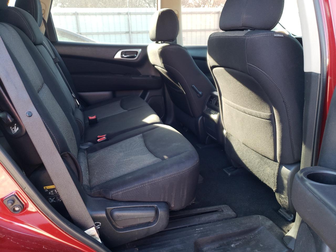 Photo 6 from auction – 2017 NISSAN PATHFINDER with VIN 5N1DR2MN3HC678966