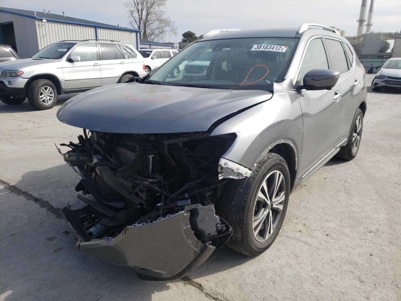Photo 2 from auction – 2017 NISSAN ROGUE S with VIN 5N1AT2MT4HC884218