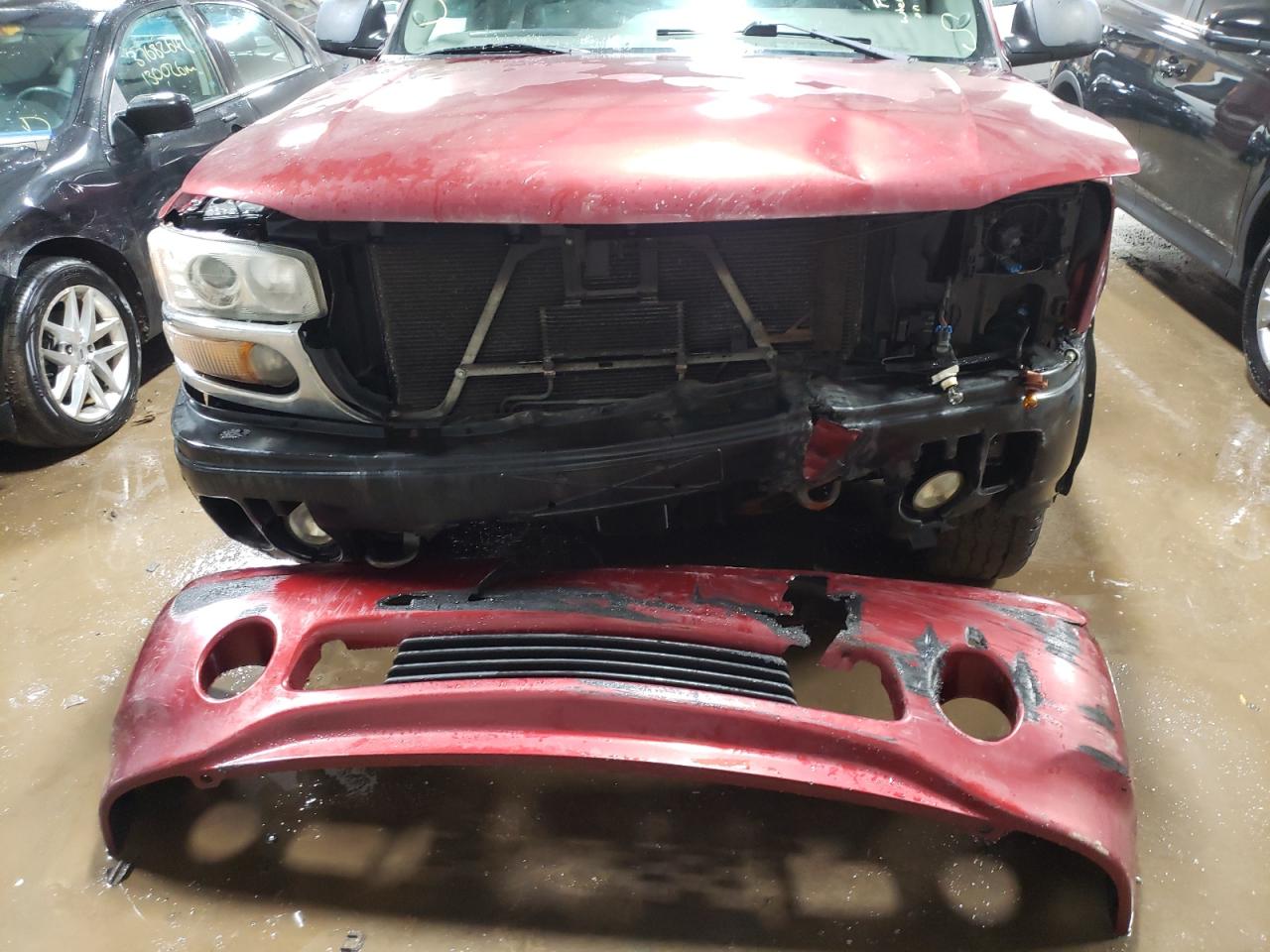Photo 9 from auction – 2002 GMC DENALI with VIN 1GKEK63U82J150862