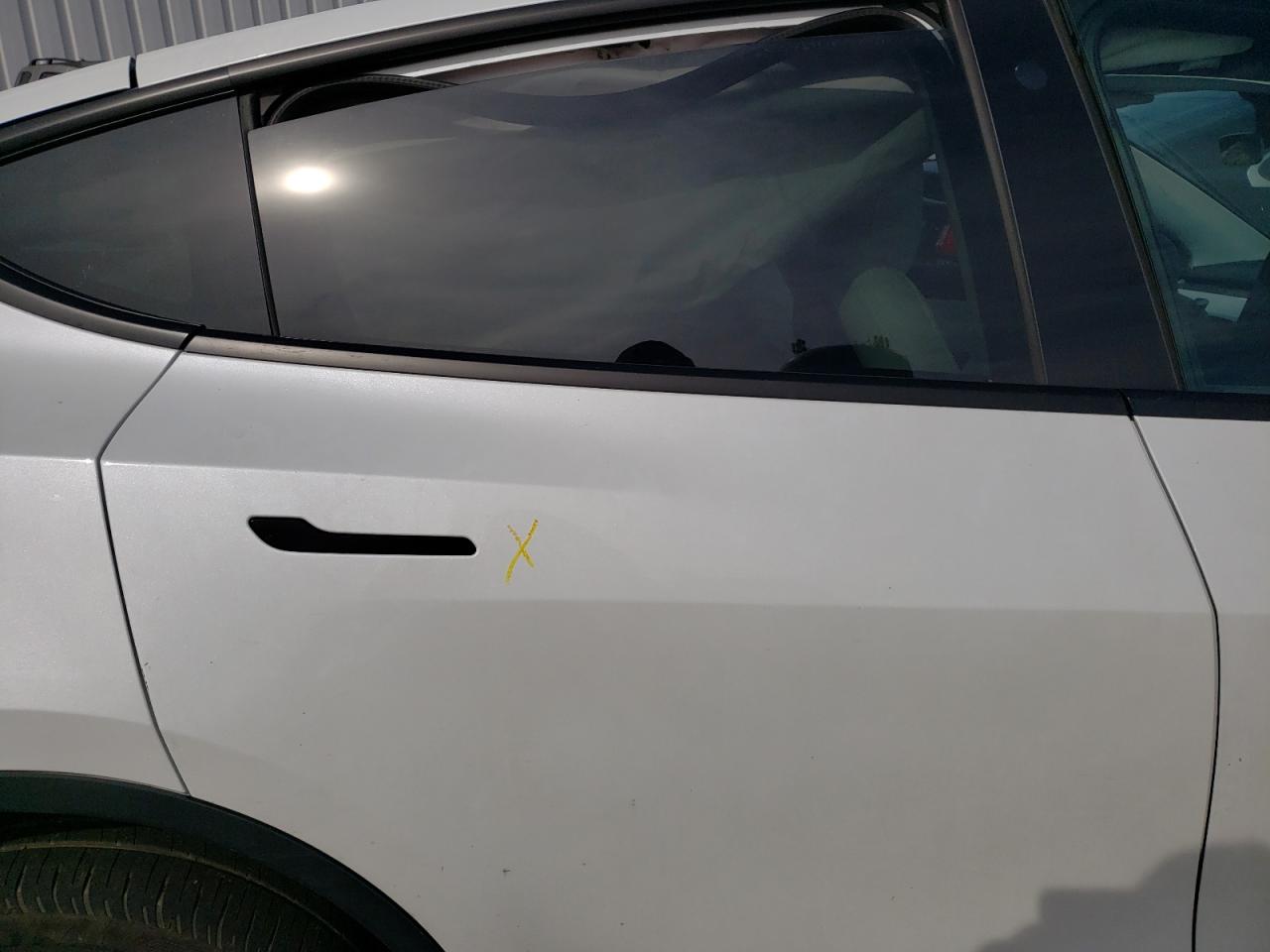 Photo 6 from auction – 2021 TESLA MODEL Y with VIN 5YJYGDEE3MF243187