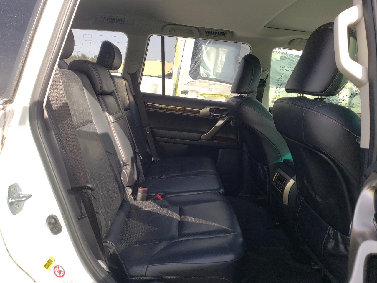 Photo 6 from auction – 2011 LEXUS GX 460 PRE with VIN JTJJM7FX6B5019029