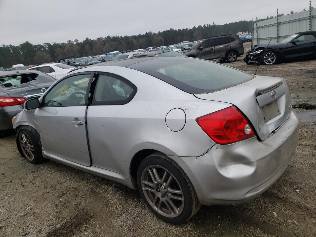 Photo 3 from auction – 2005 TOYOTA SCION with VIN JTKDE177850062144