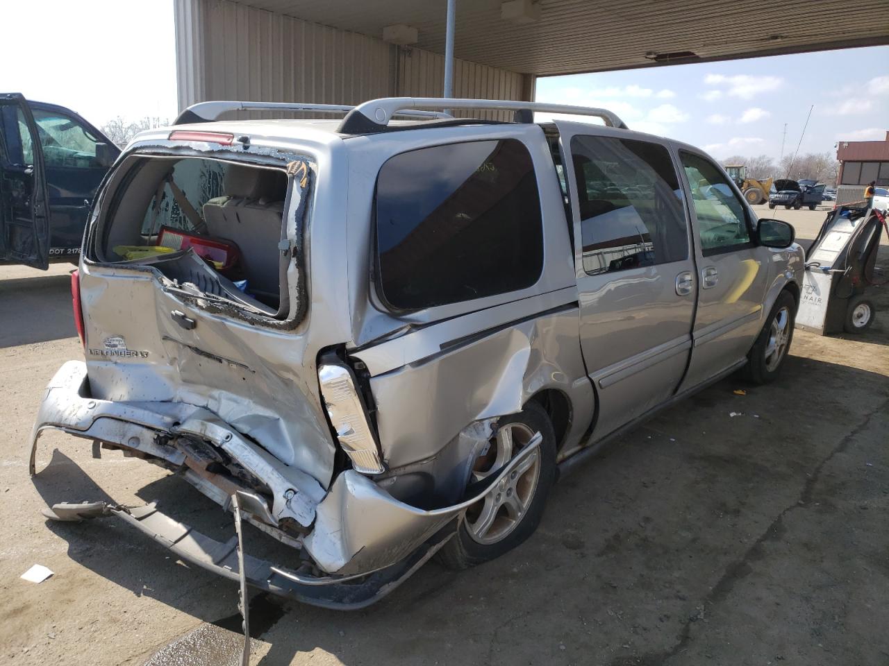 Photo 4 from auction – 2005 CHEVROLET UPLANDER L with VIN 1GNDV33L25D181636