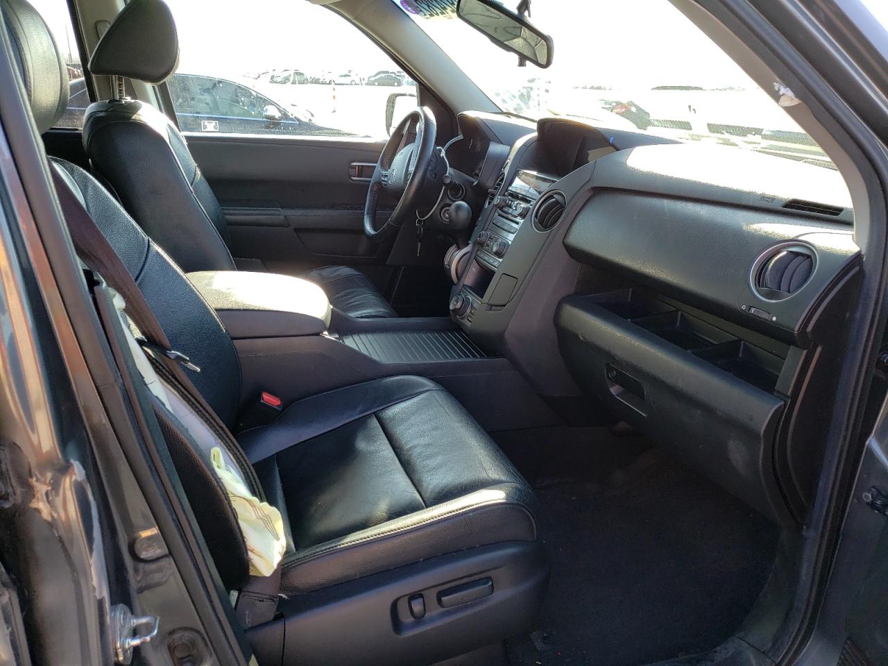 Photo 5 from auction – 2012 HONDA PILOT TOUR with VIN 5FNYF4H90CB051919