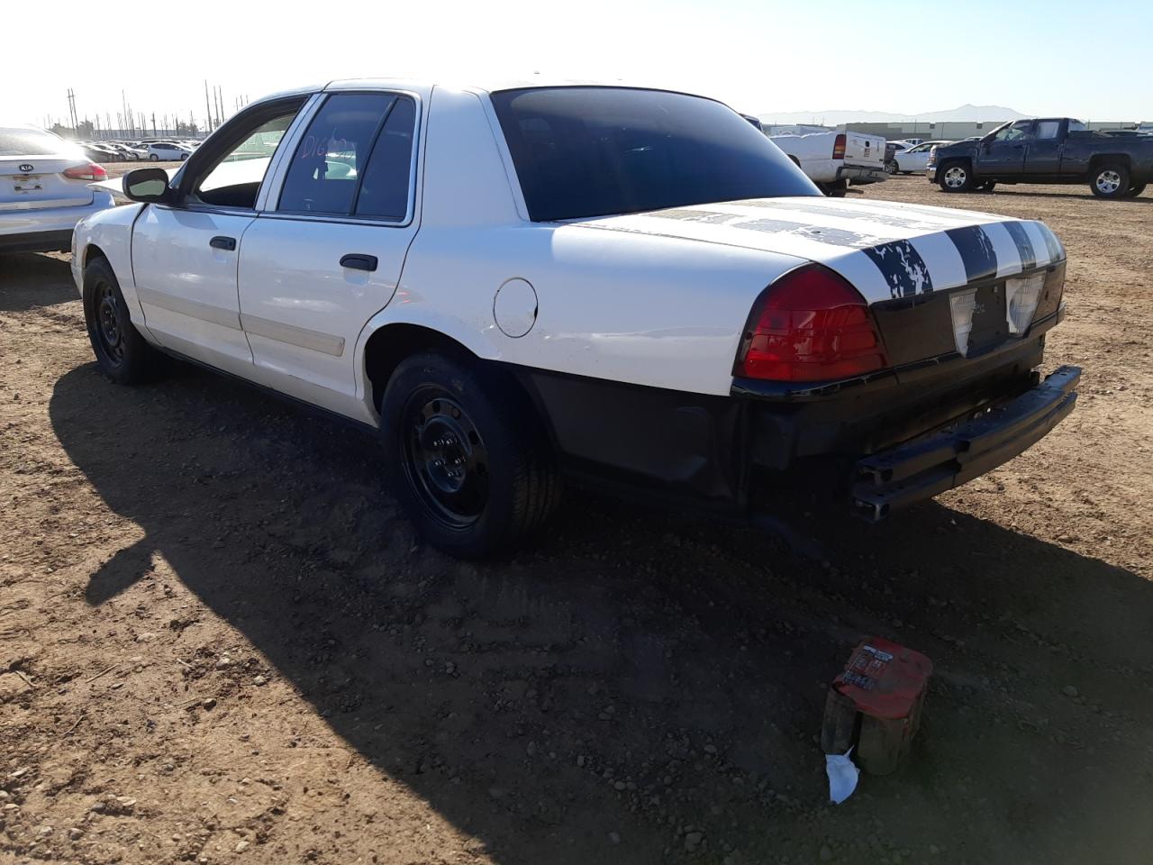 Photo 3 from auction – 2009 FORD CROWN VICT with VIN 2FAHP71V99X135712
