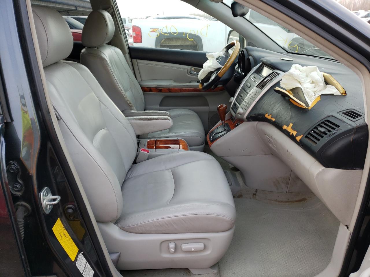 Photo 5 from auction – 2004 LEXUS RX 330 with VIN 2T2HA31U24C039618