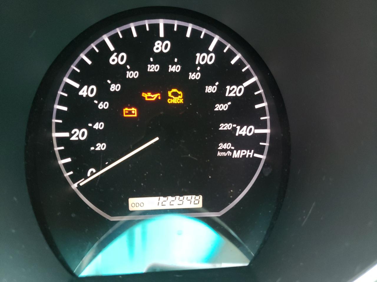 Photo 8 from auction – 2004 LEXUS RX 330 with VIN 2T2HA31U04C023580