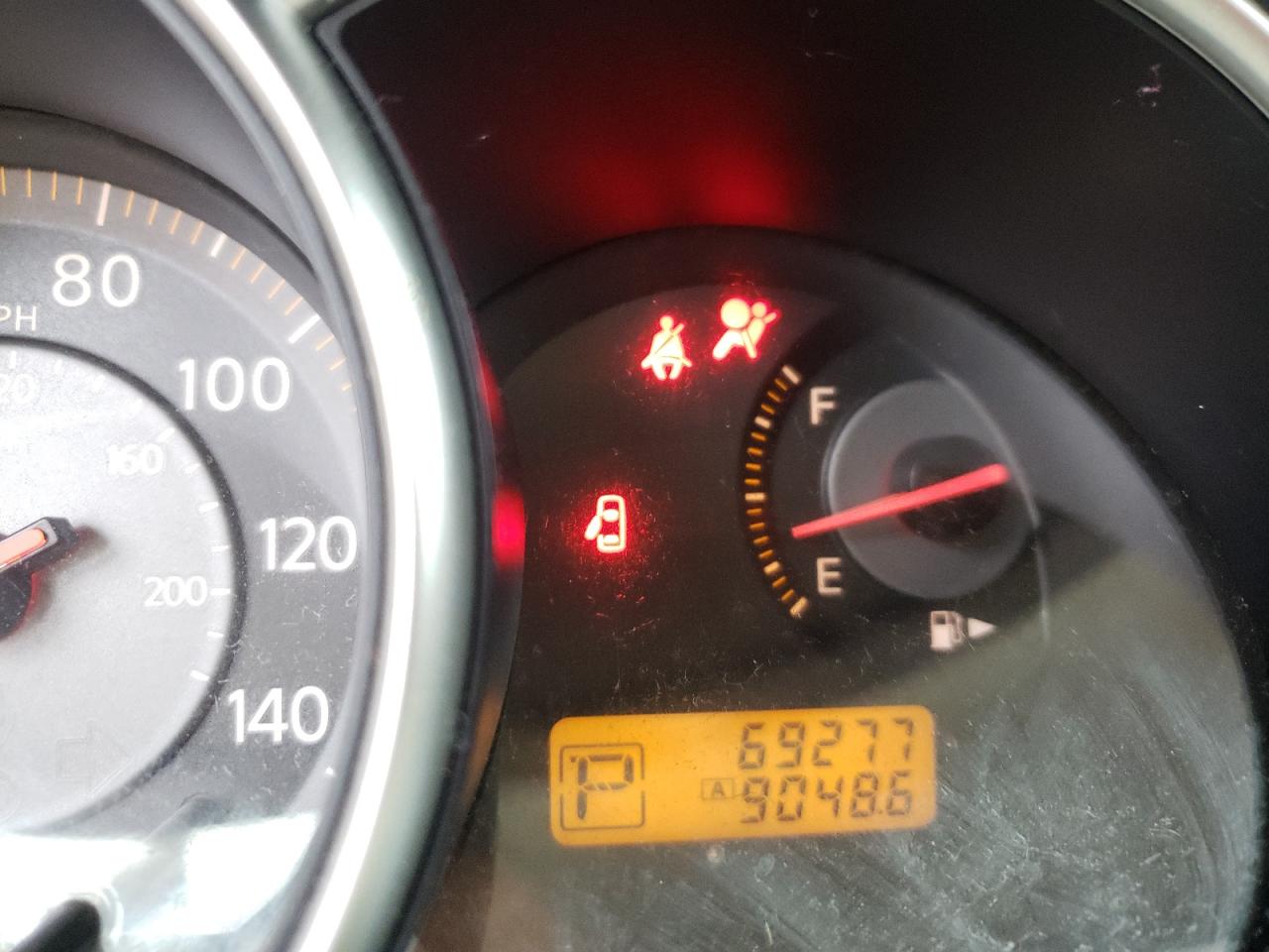 Zdjęcie 8 z aukcji – 2007 NISSAN VERSA S z VIN 3N1BC11E97L424230