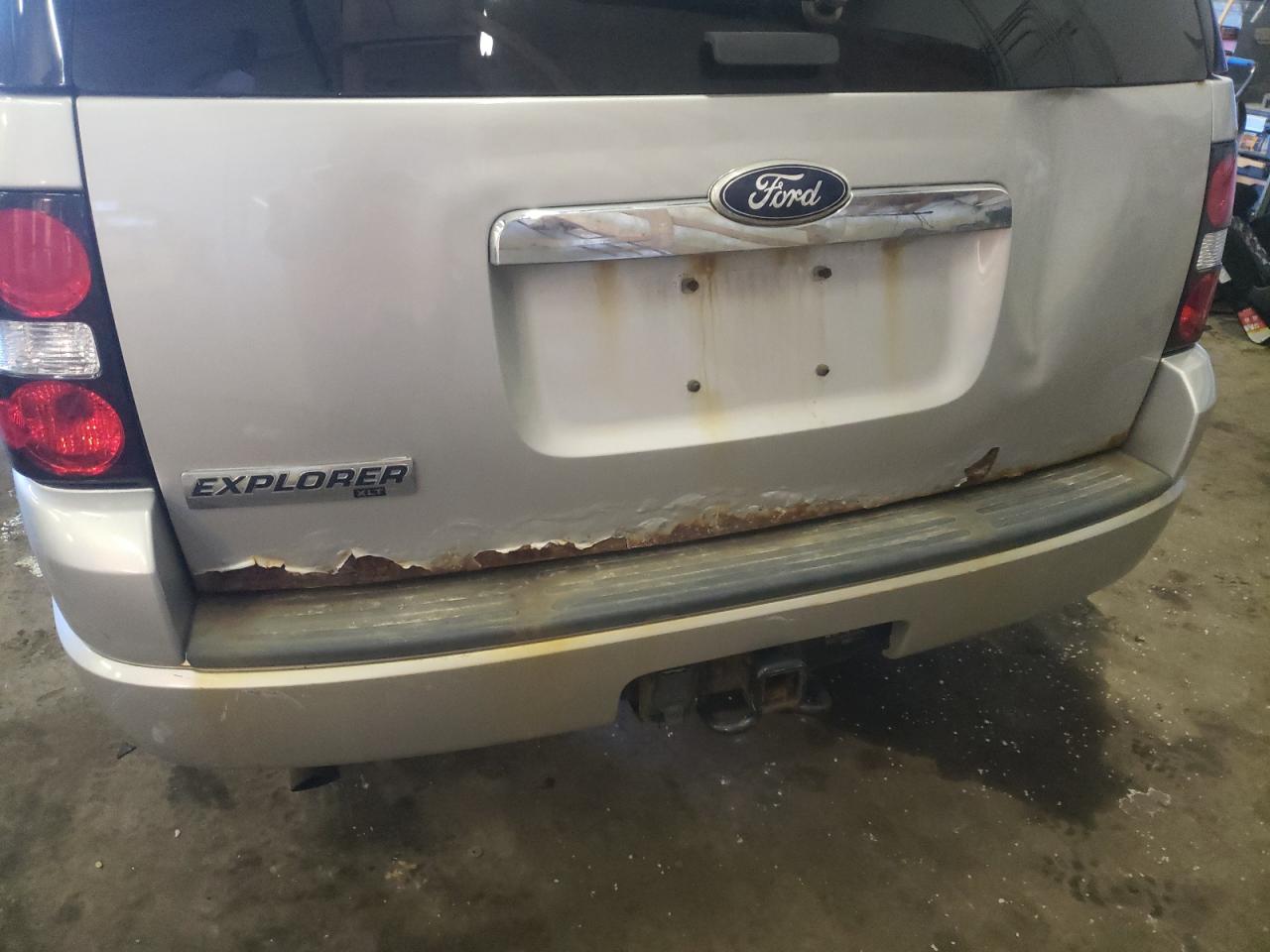 Photo 9 from auction – 2010 FORD EXPLORER X with VIN 1FMEU7DE0AUA52601