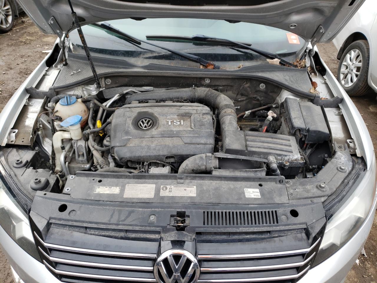 Photo 7 from auction – 2014 VOLKSWAGEN PASSAT SE with VIN 1VWBT7A39EC065322