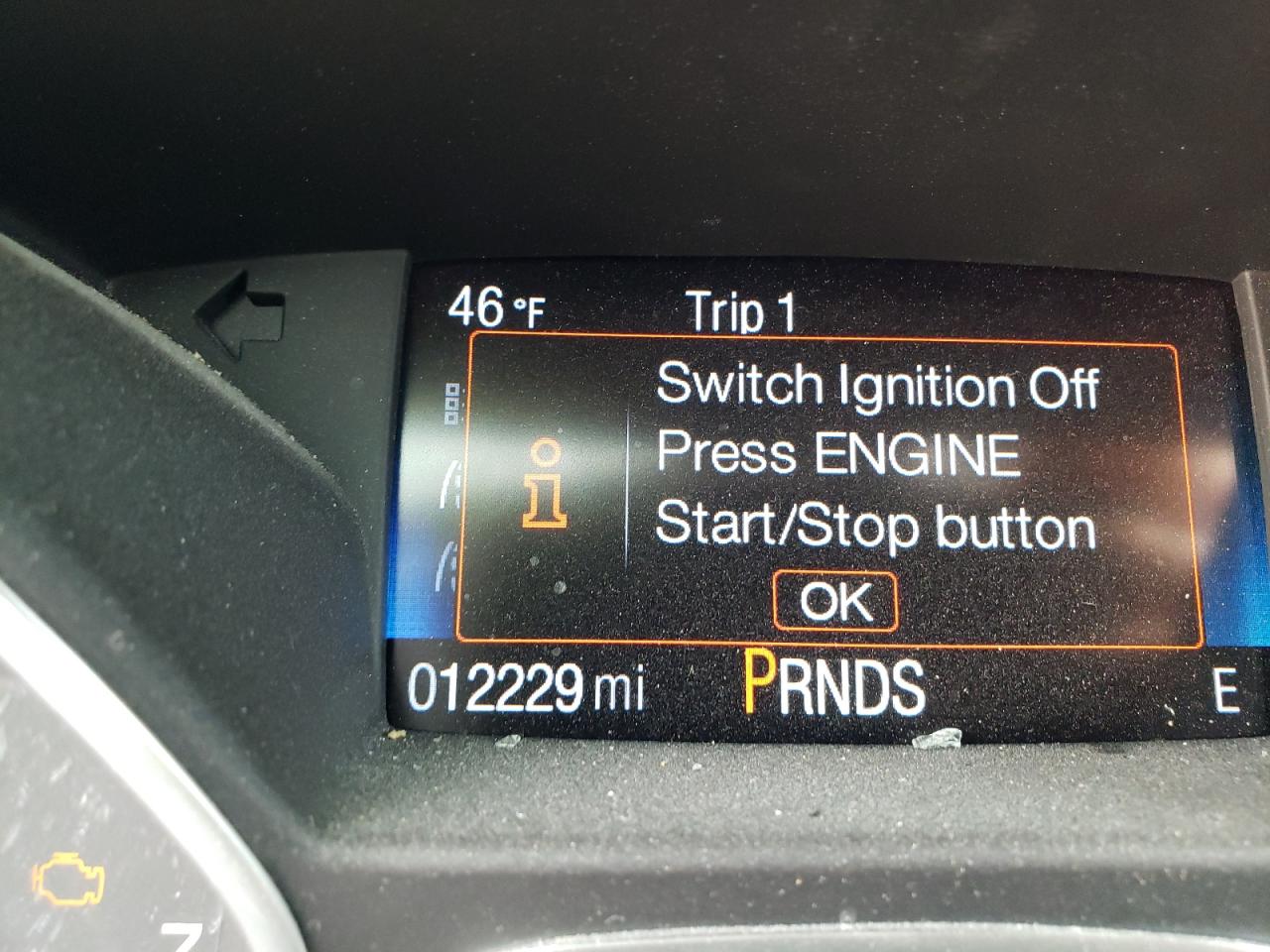 Photo 8 from auction – 2019 FORD ESCAPE SE with VIN 1FMCU9GD4KUB23385