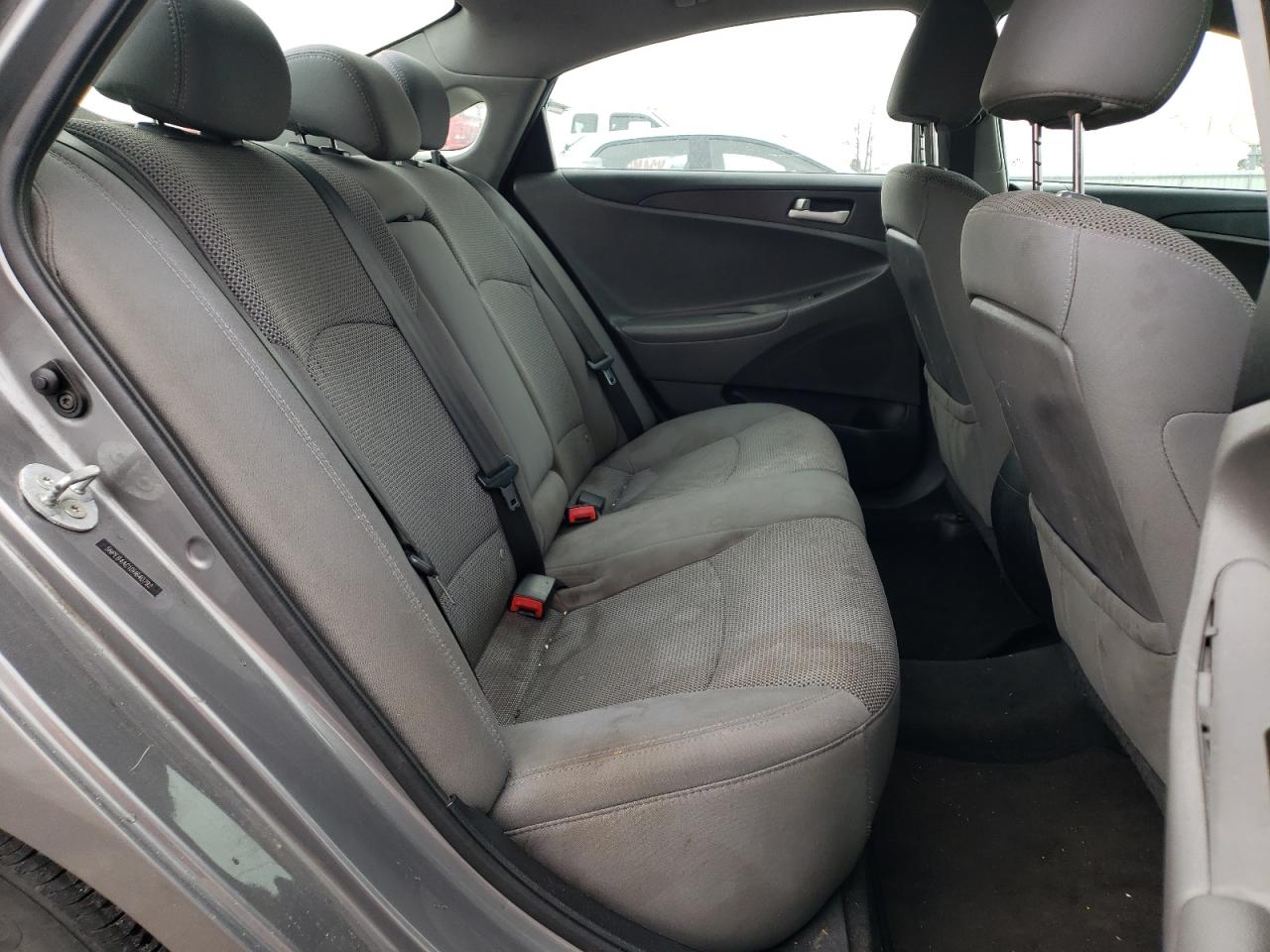 Photo 6 from auction – 2013 HYUNDAI SONATA GLS with VIN 5NPEB4AC1DH640792