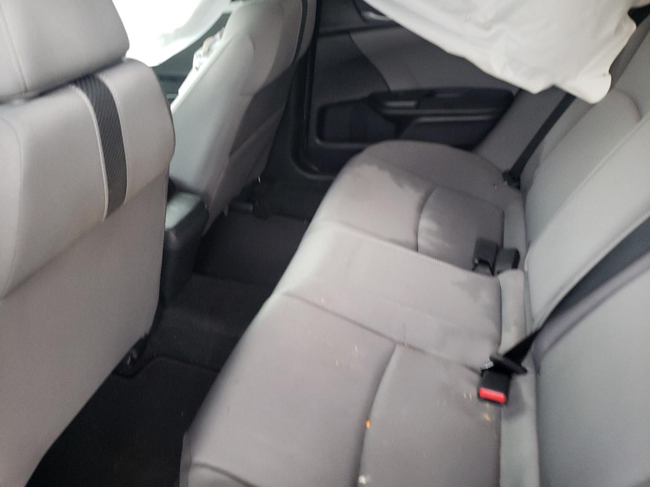 Photo 6 from auction – 2016 HONDA CIVIC EX with VIN 19XFC2F71GE005954