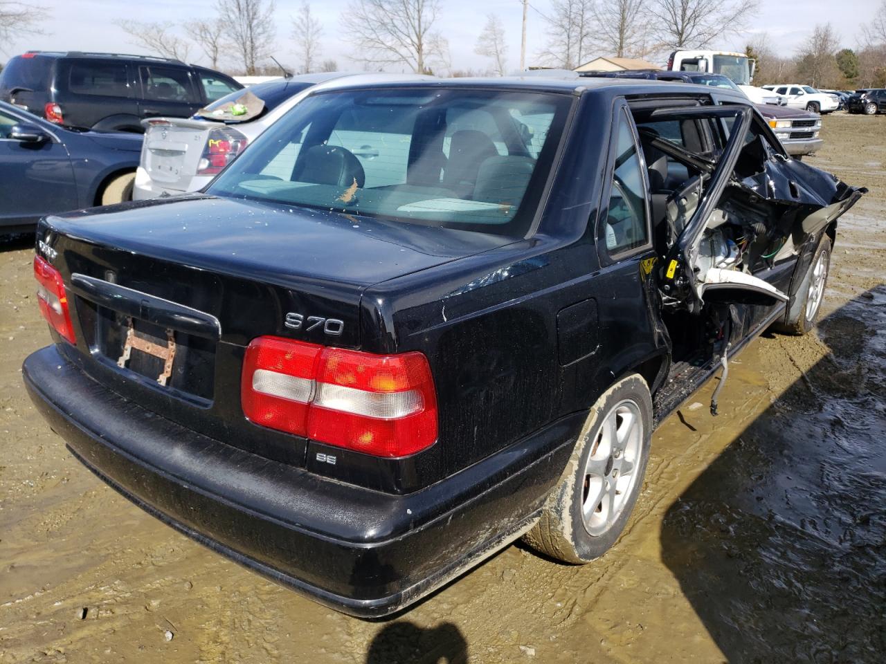 Photo 4 from auction – 2000 VOLVO S70 BASE with VIN YV1LS61J6Y2650916