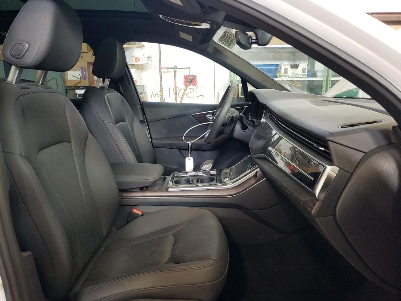Photo 5 from auction – 2020 AUDI Q7 PROGRES with VIN WA1MXAF73LD002002
