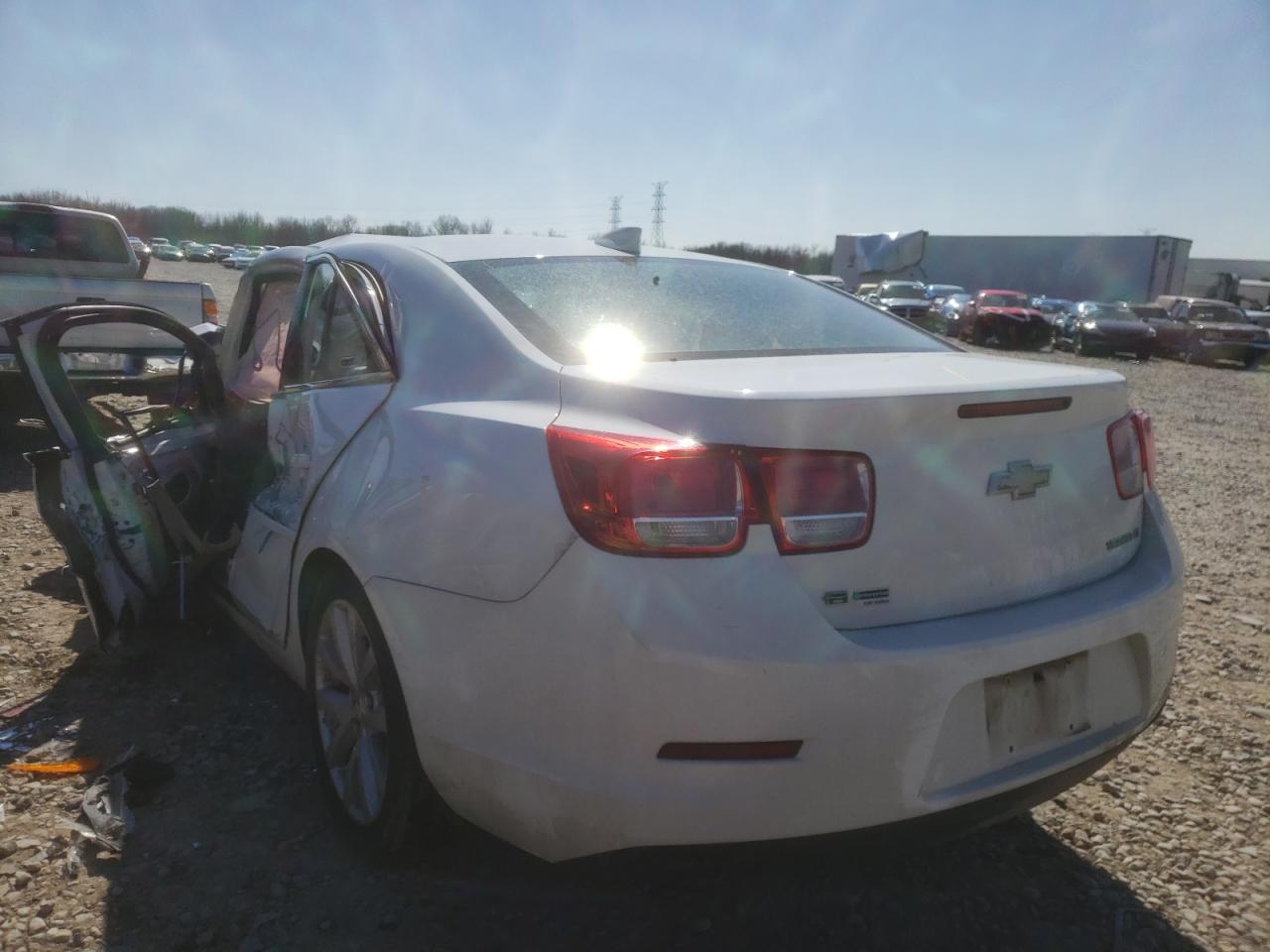 Photo 3 from auction – 2015 CHEVROLET MALIBU with VIN 1G11D5SL6FF321326