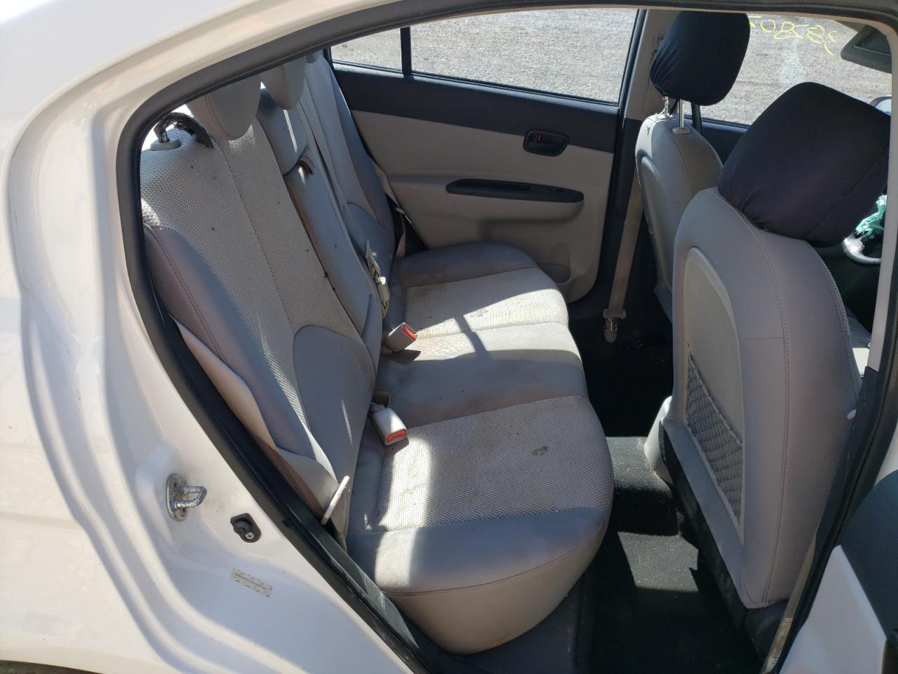 Photo 6 from auction – 2010 HYUNDAI ACCENT GLS with VIN KMHCN4AC8AU498744