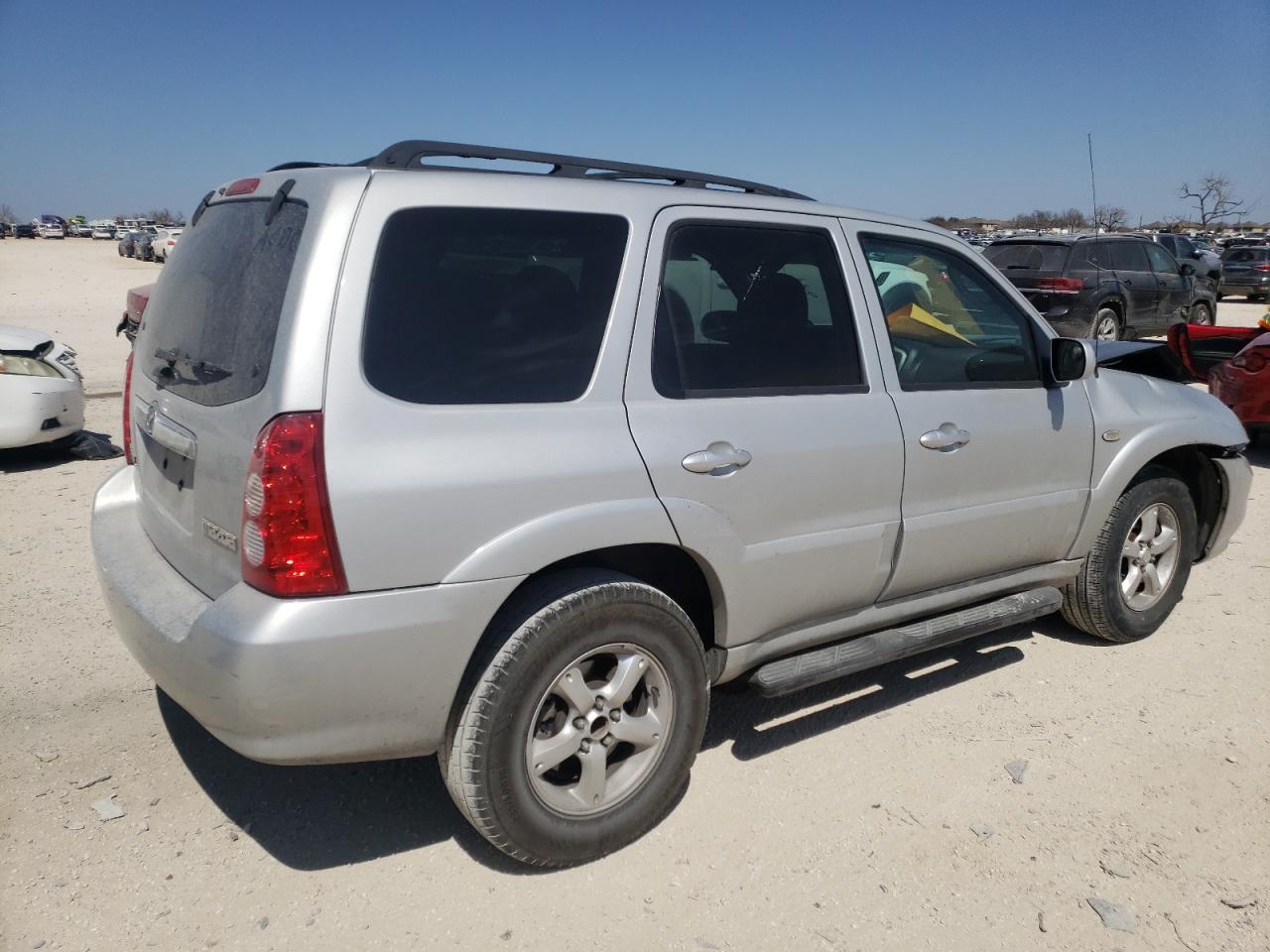 Photo 4 from auction – 2005 MAZDA TRIBUTE S with VIN 4F2YZ04115KM38873