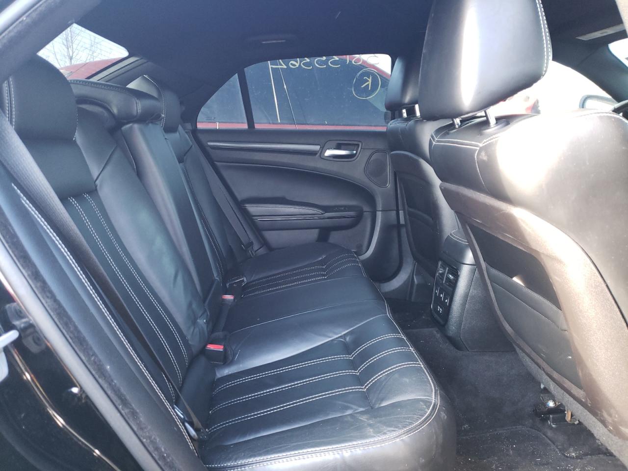 Photo 6 from auction – 2015 CHRYSLER 300 S with VIN 2C3CCABG0FH859361