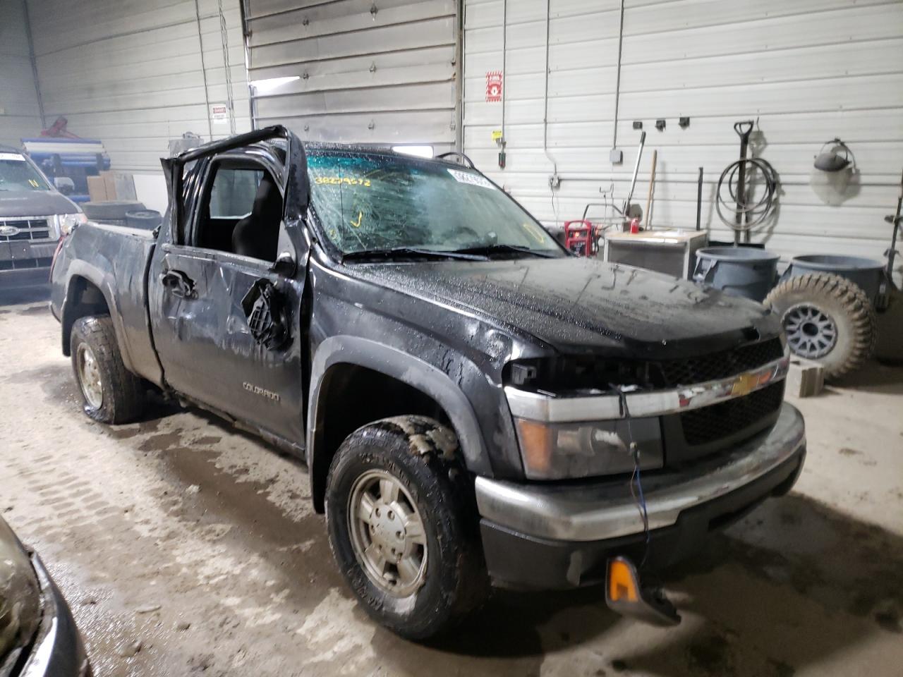 CHEVROLET COLORADO 2004 with VIN 1GCDT146548220917 - Photo from auction