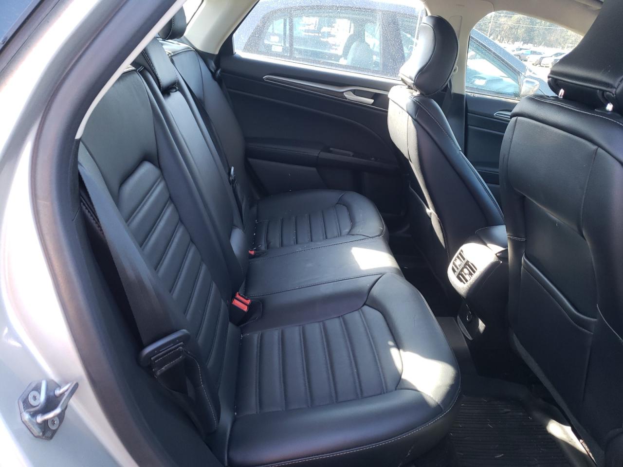 Photo 6 from auction – 2017 FORD FUSION SE with VIN 3FA6P0HD9HR253588