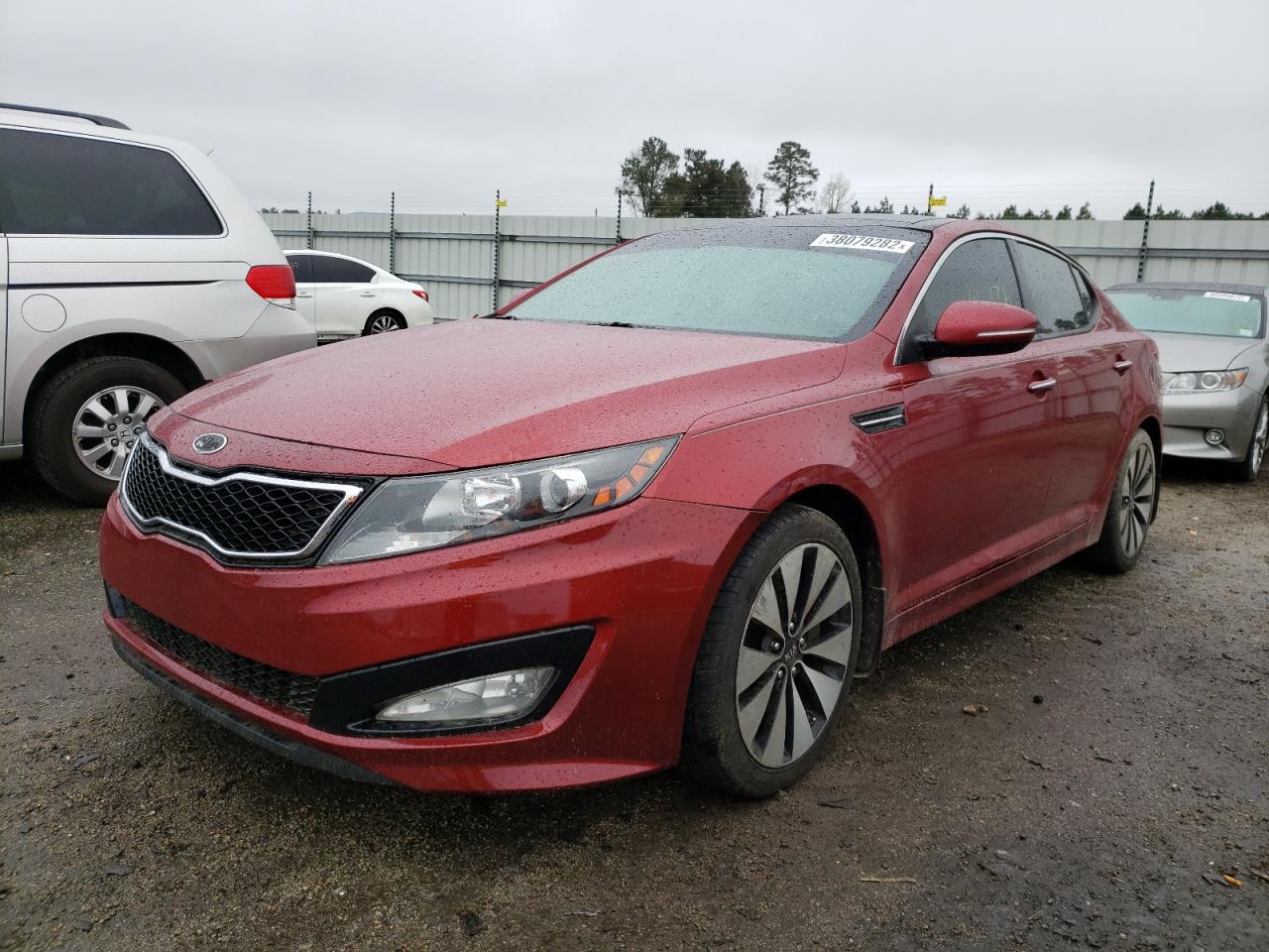 Photo 2 from auction – 2011 KIA OPTIMA SX with VIN KNAGR4A66B5114635