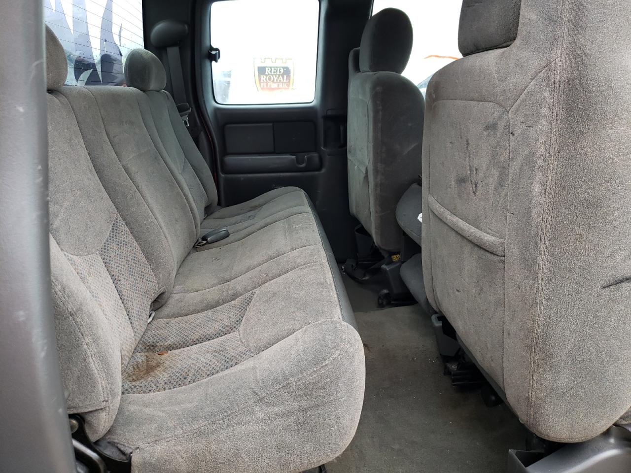 Photo 6 from auction – 2005 CHEVROLET SILVERADO with VIN 1GCEC19V85Z111285