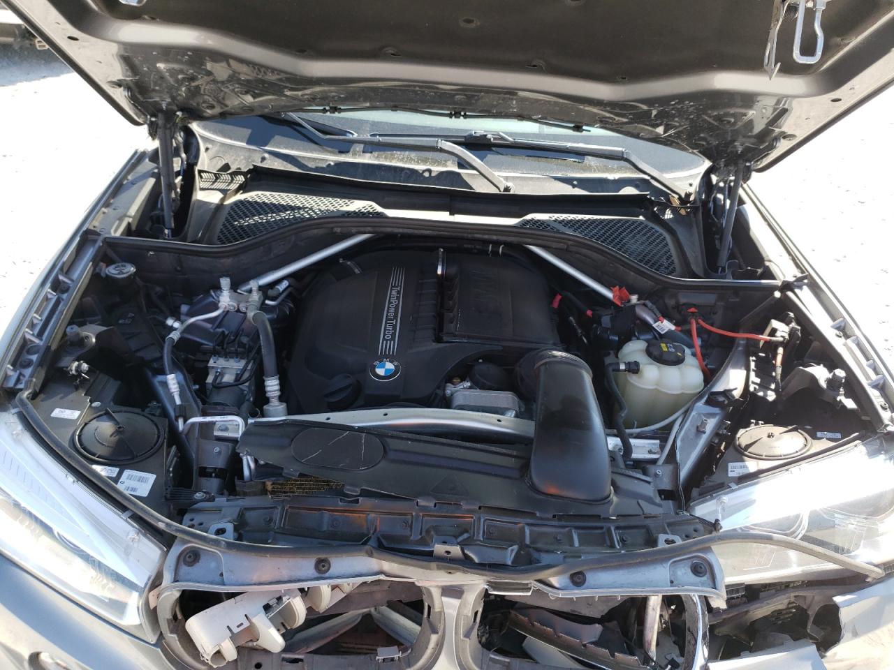 Photo 7 from auction – 2018 BMW X5 XDRIVE3 with VIN 5UXKR0C53J0X97592