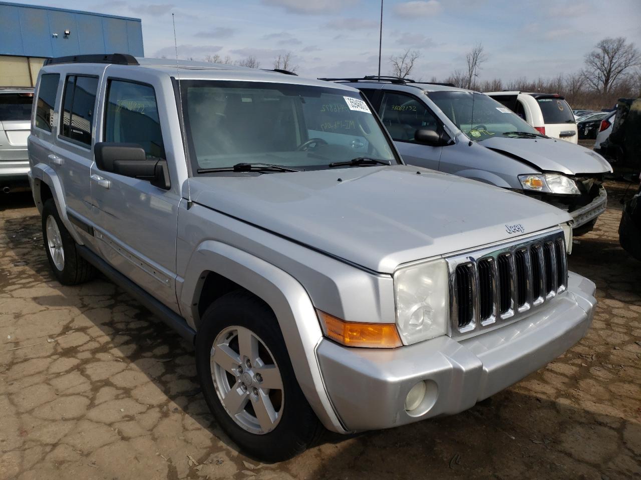 JEEP COMMANDER 2007 مع رقم تعريف المركبة 1J8HG48PX7C567096 - صورة من المزاد