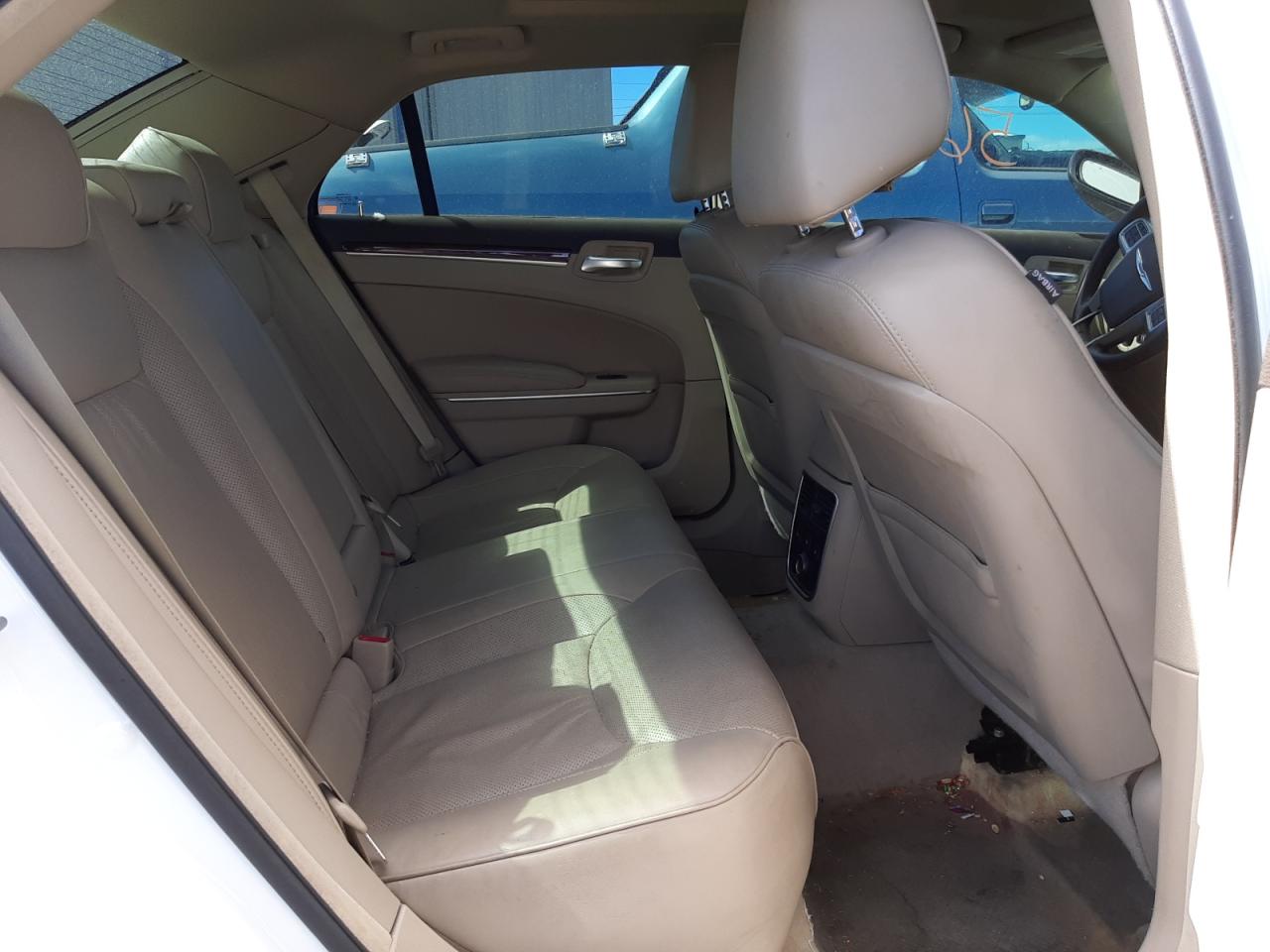 Photo 6 from auction – 2011 CHRYSLER 300 LIMITE with VIN 2C3CA5CG7BH531540