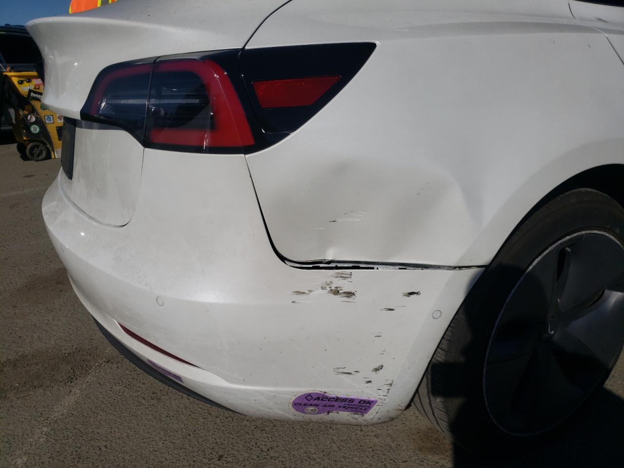 Photo 9 from auction – 2019 TESLA MODEL 3 with VIN 5YJ3E1EA4KF309805